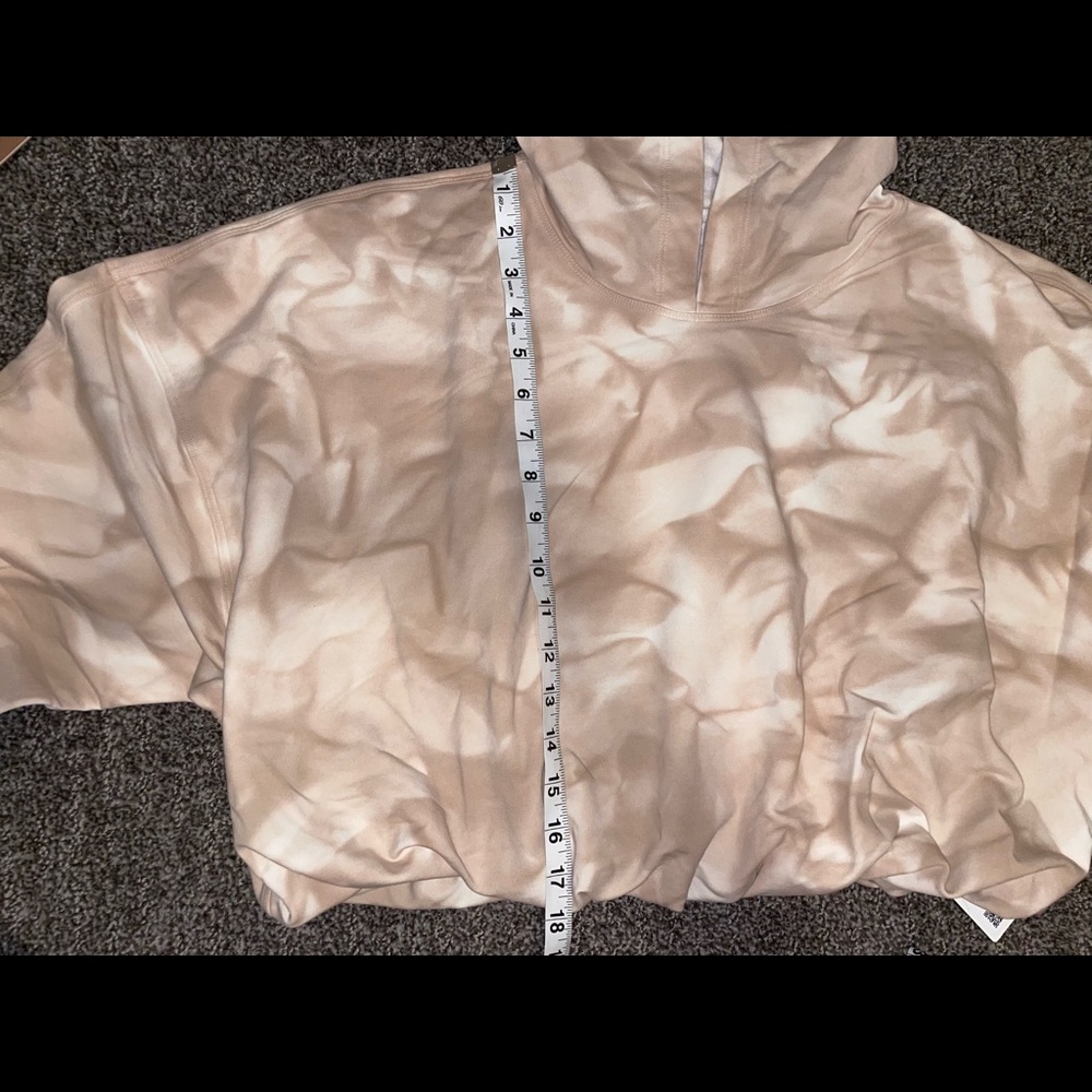 Lululemon LA all yours bubble hem hoodie size 10 - Picture 13 of 13